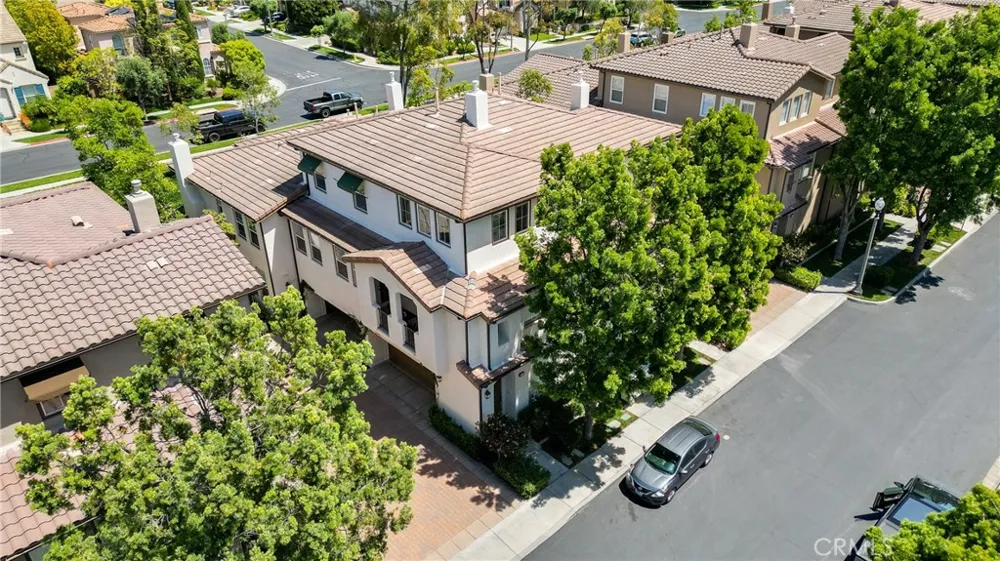 191 Lockford Irvine, CA 92602