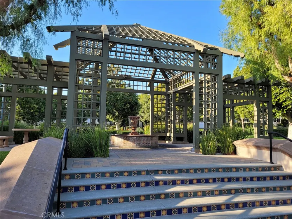 191 Lockford Irvine, CA 92602
