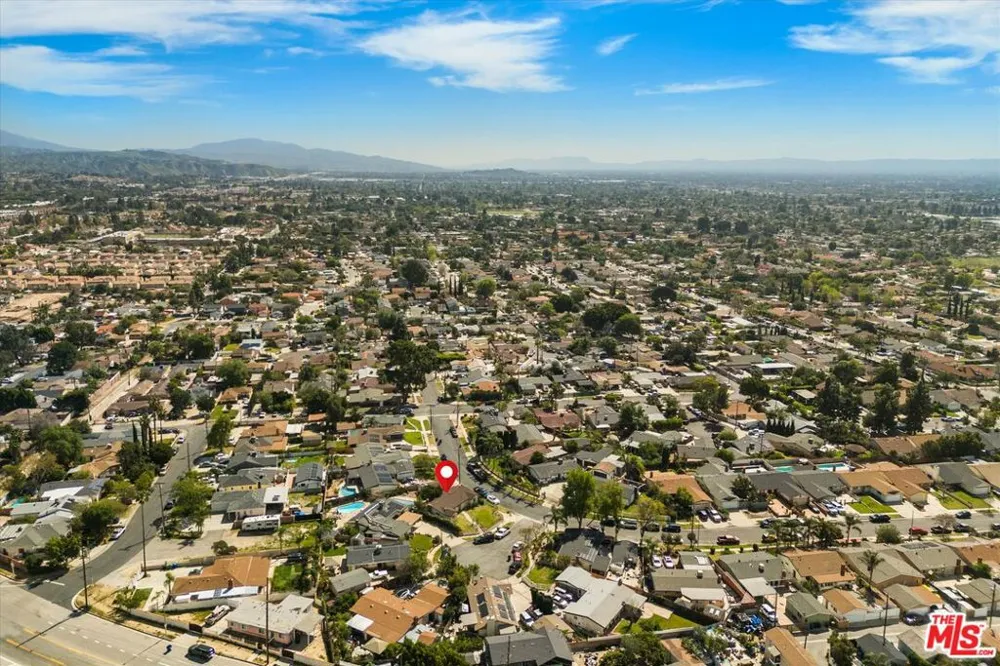 13770 Sproule Avenue Sylmar, CA 91342