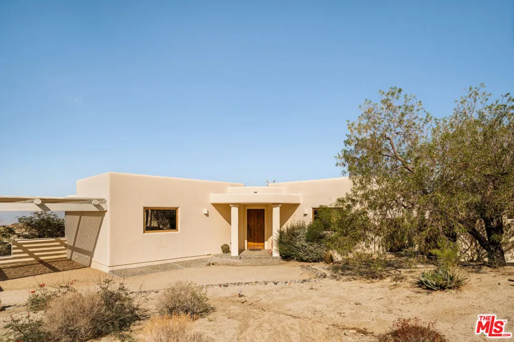 57425 Palm Seco Circle Palm Desert, CA 92561