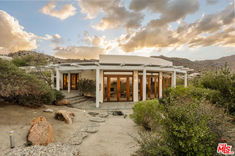 57425 Palm Seco Circle Palm Desert, CA 92561