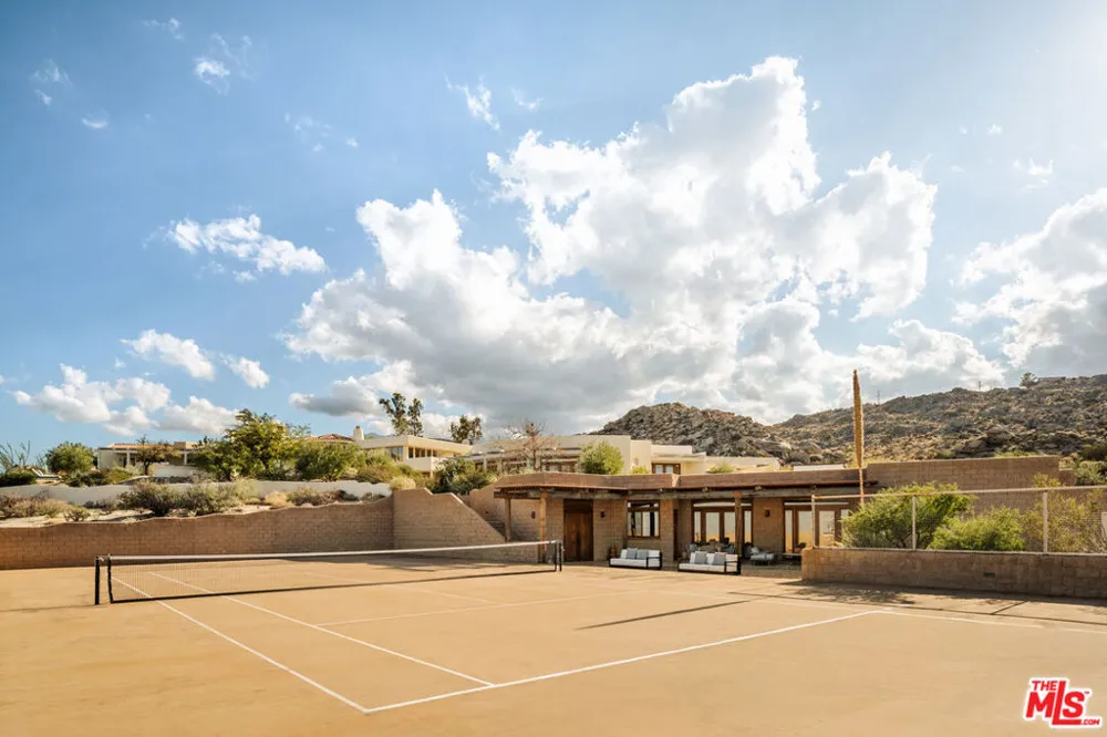 57425 Palm Seco Circle Palm Desert, CA 92561
