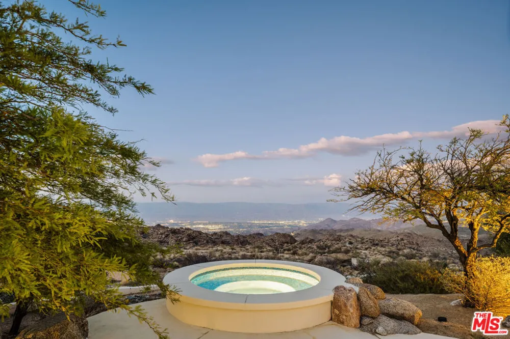 57425 Palm Seco Circle Palm Desert, CA 92561
