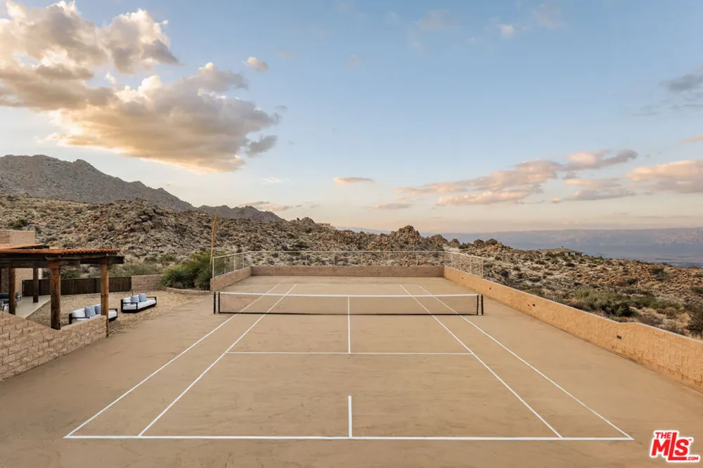 57425 Palm Seco Circle Palm Desert, CA 92561