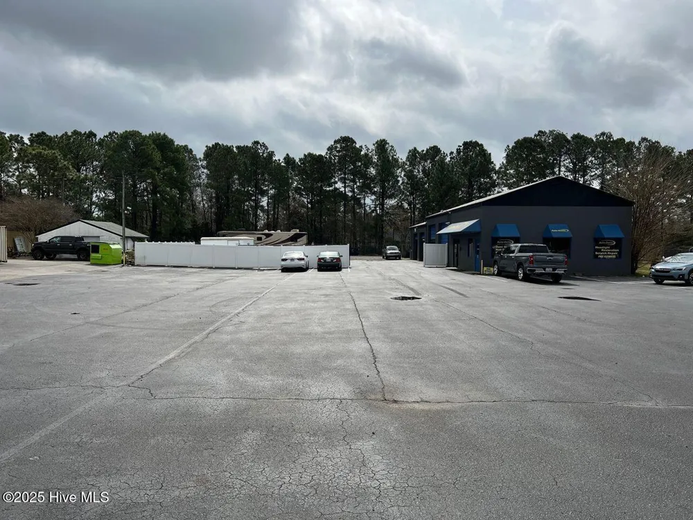 6412 Market Street Wilmington, NC 28405