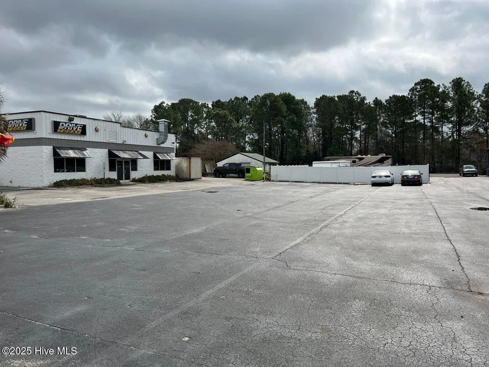 6412 Market Street Wilmington, NC 28405