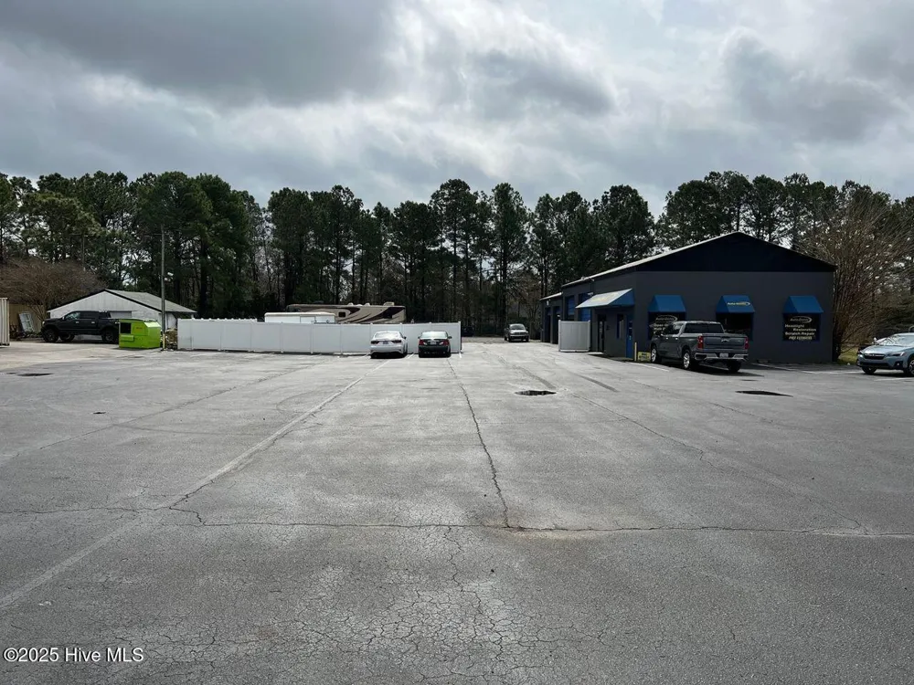 6412 Market Street Wilmington, NC 28405