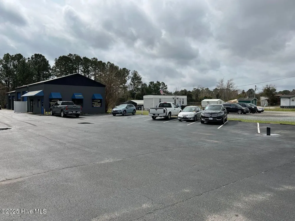 6412 Market Street Wilmington, NC 28405