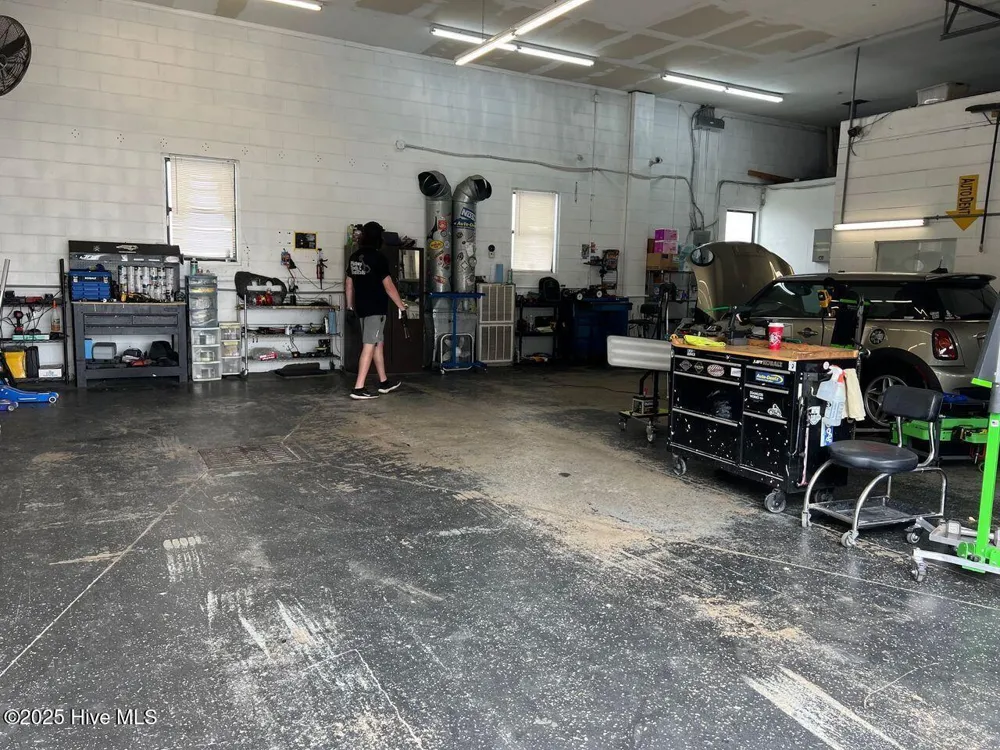 6412 Market Street Wilmington, NC 28405