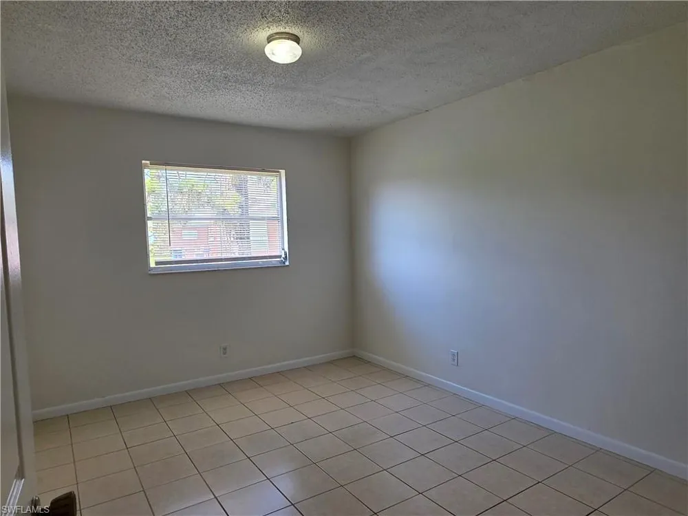 1107 S Loop Boulevard Lehigh Acres, FL 33936