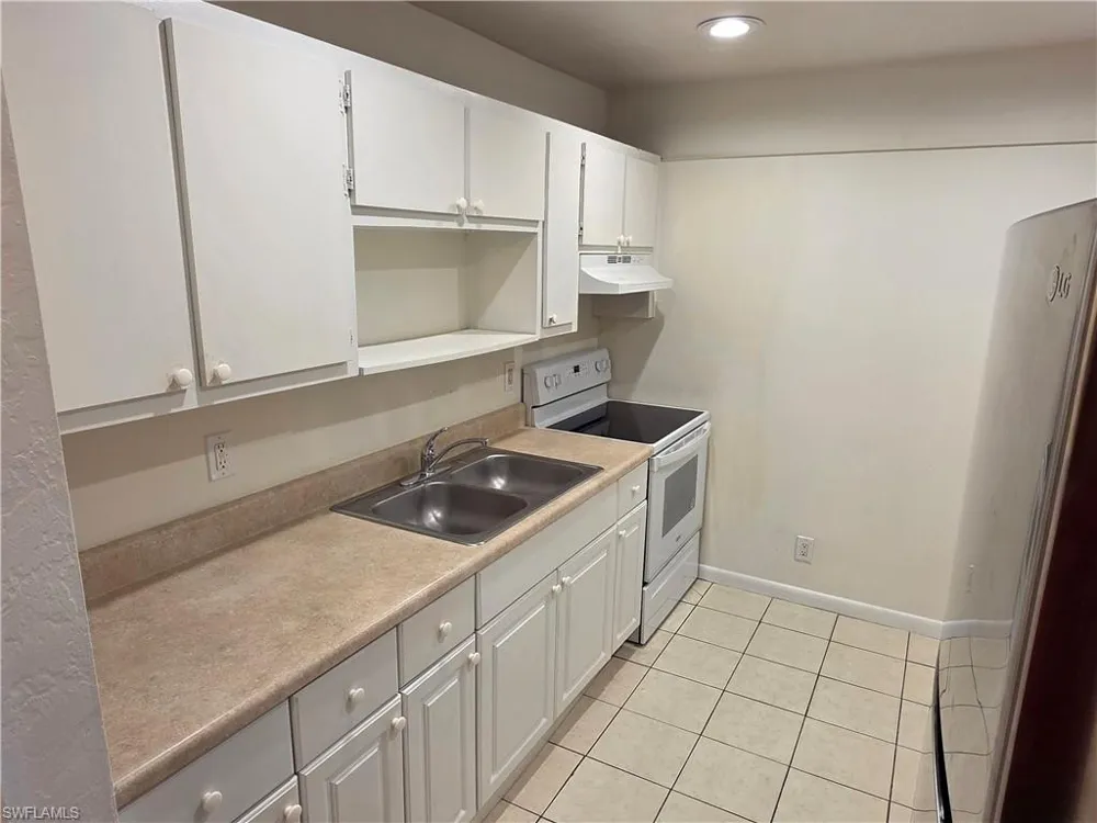 1107 S Loop Boulevard Lehigh Acres, FL 33936