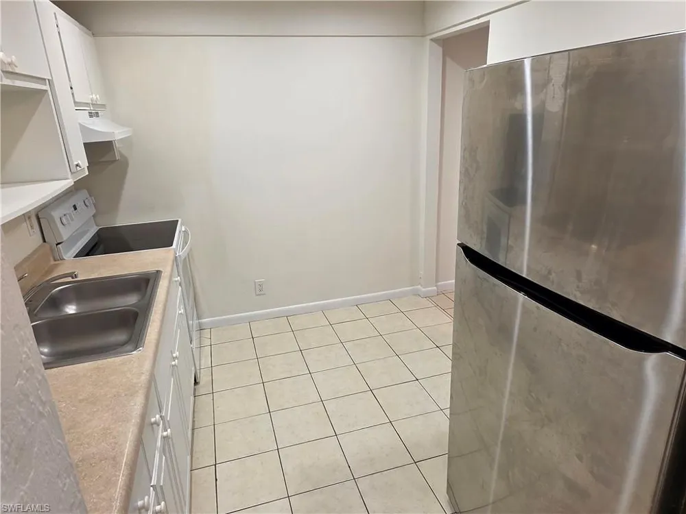 1107 S Loop Boulevard Lehigh Acres, FL 33936