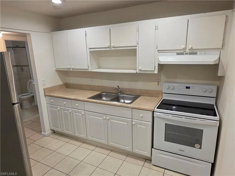 1107 S Loop Boulevard Lehigh Acres, FL 33936