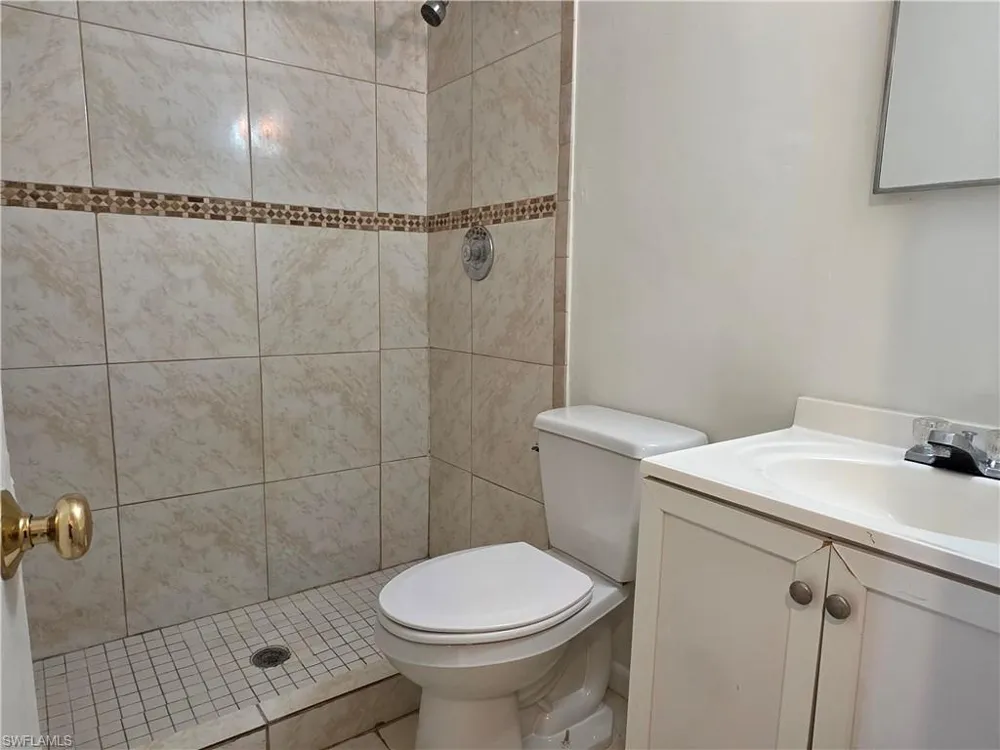 1107 S Loop Boulevard Lehigh Acres, FL 33936