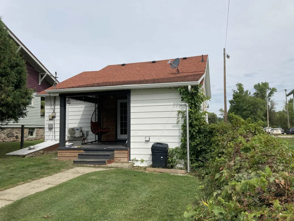 204 E Main Street Cumming Township, MI 48654