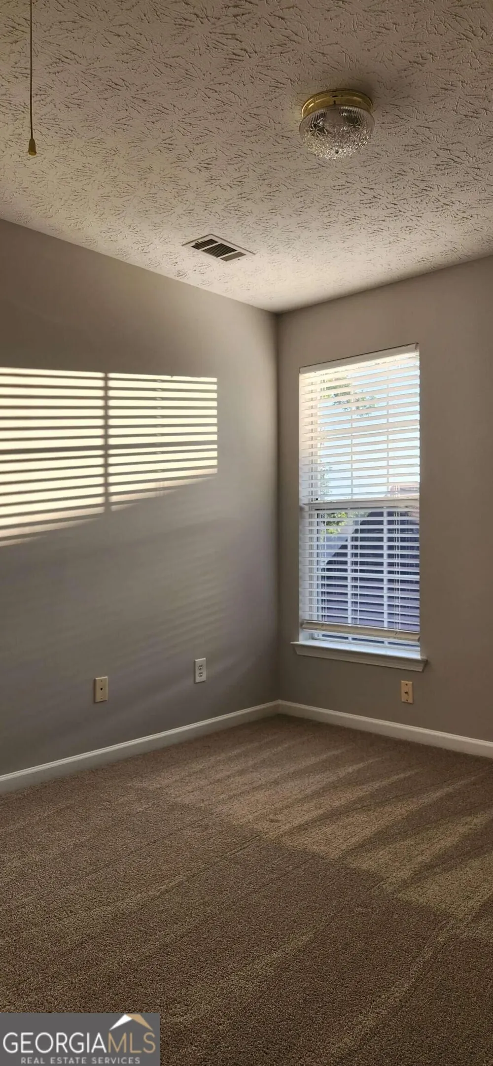 1354 Gates DR SE Atlanta, GA 30316