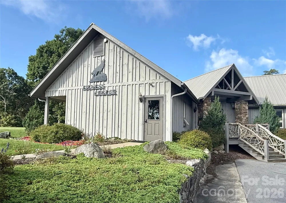 98 Goldenleaf Road Mars Hill, NC 28754