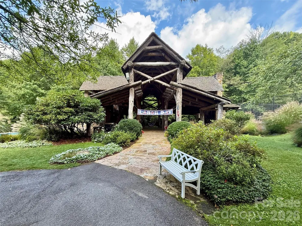 98 Goldenleaf Road Mars Hill, NC 28754