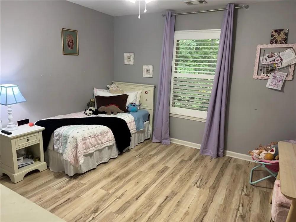 143 Sunset Lane Woodstock, GA 30189