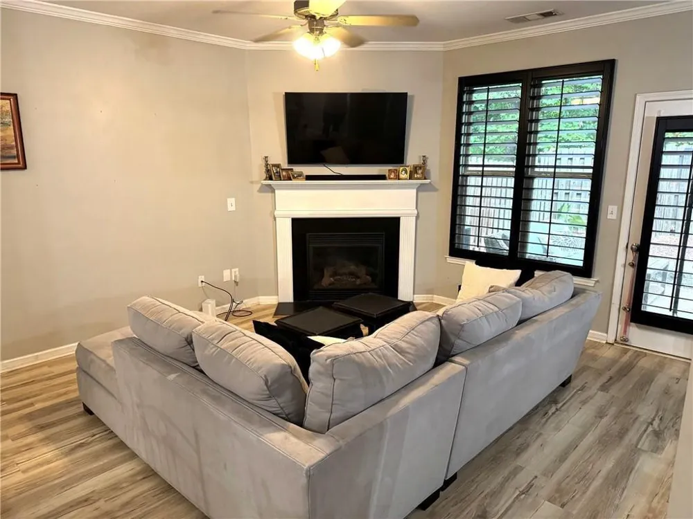 143 Sunset Lane Woodstock, GA 30189