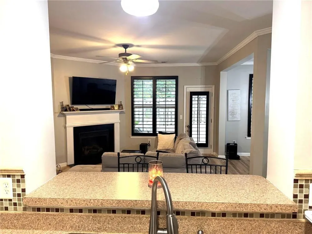 143 Sunset Lane Woodstock, GA 30189