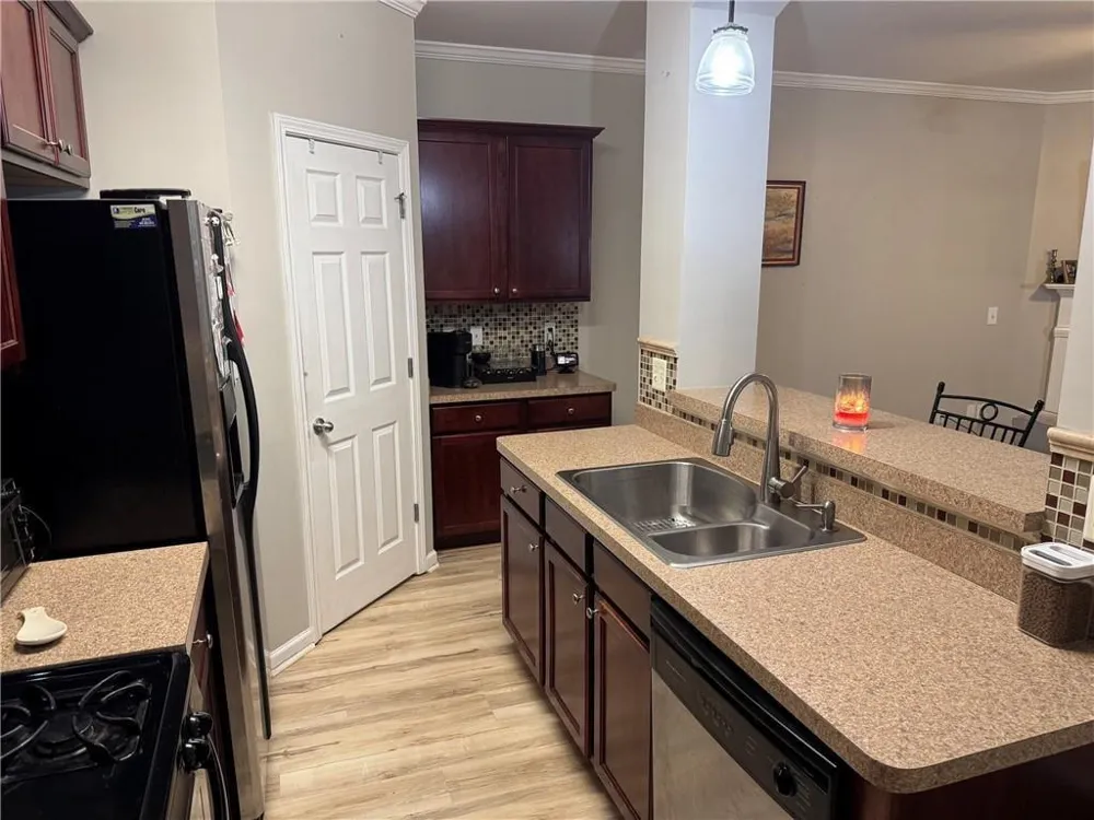 143 Sunset Lane Woodstock, GA 30189