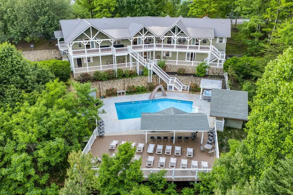 132 Oak Ridge Way Morganton, GA 30560