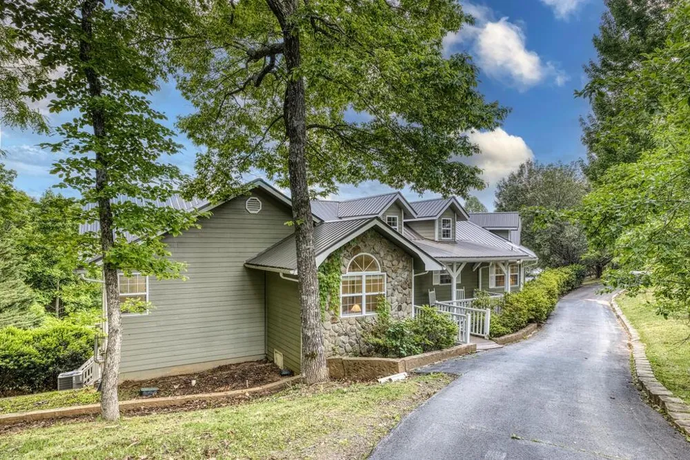 132 Oak Ridge Way Morganton, GA 30560