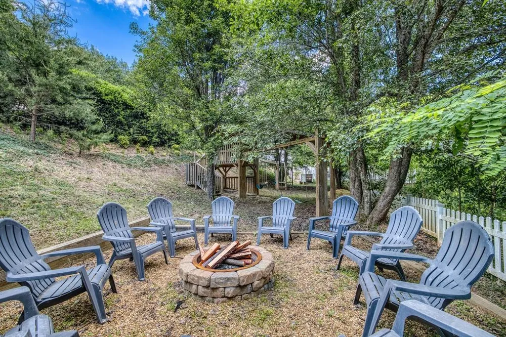 132 Oak Ridge Way Morganton, GA 30560
