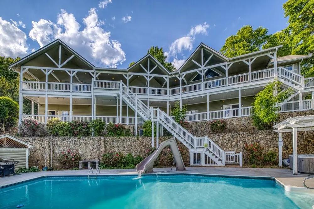132 Oak Ridge Way Morganton, GA 30560