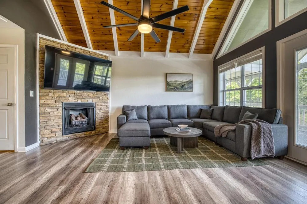 132 Oak Ridge Way Morganton, GA 30560