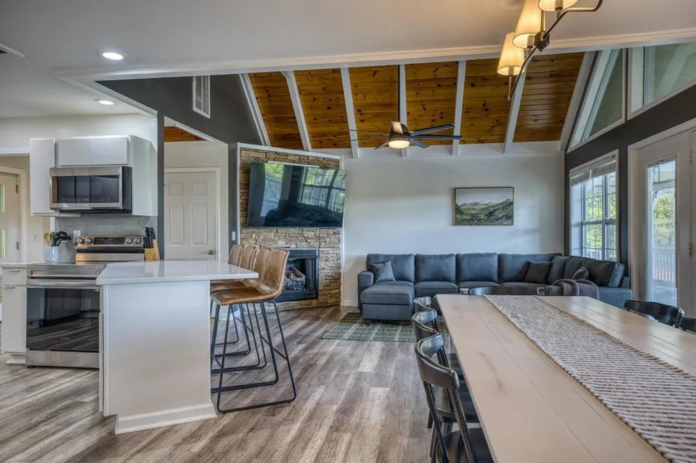 132 Oak Ridge Way Morganton, GA 30560
