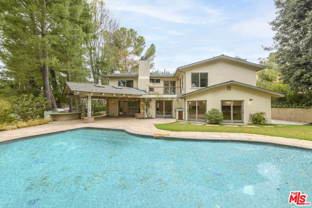 26038 Trana Circle Calabasas, CA 91302