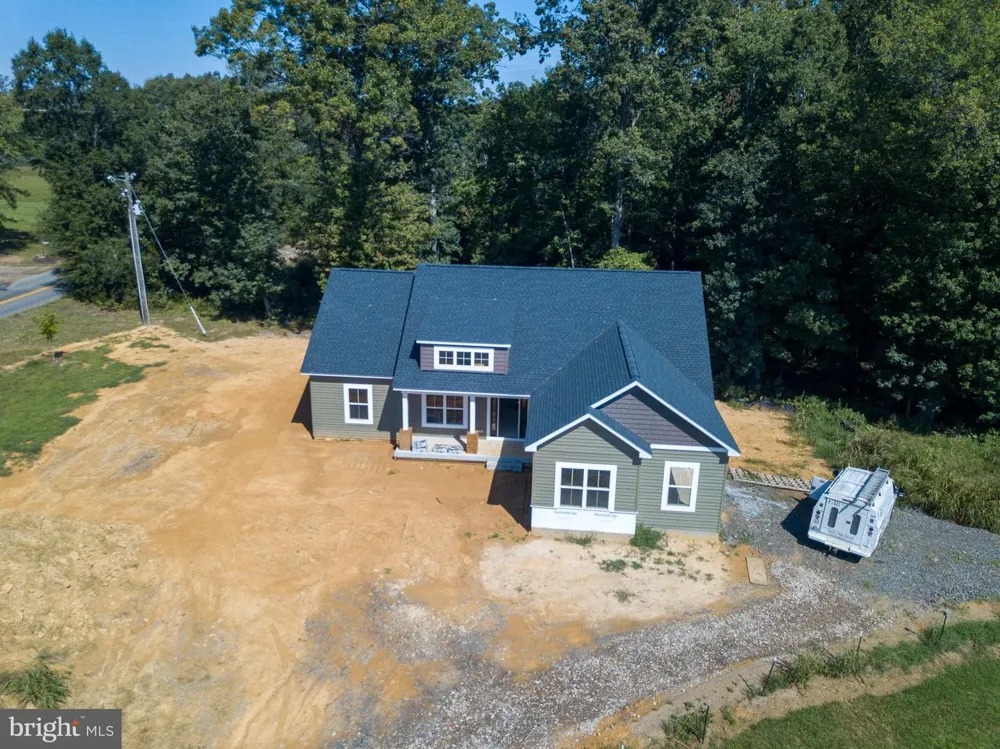 8005 SHERBEYN ROAD Bealeton, VA 22712
