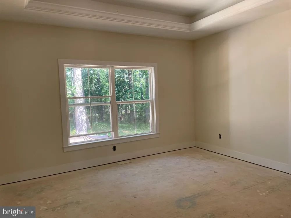 8005 SHERBEYN ROAD Bealeton, VA 22712