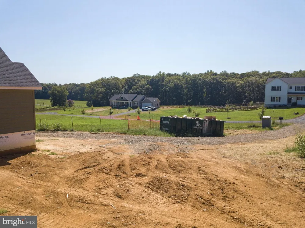8005 SHERBEYN ROAD Bealeton, VA 22712