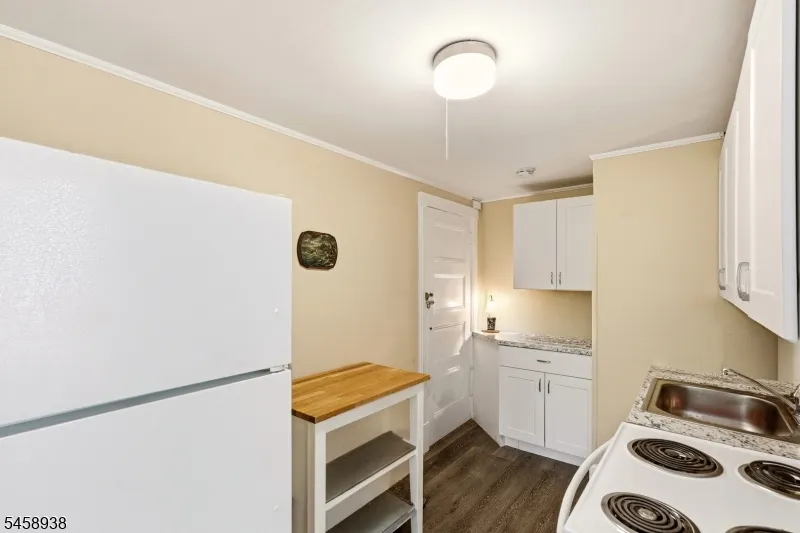 56 Mount Airy Rd Bernardsville, NJ 07924
