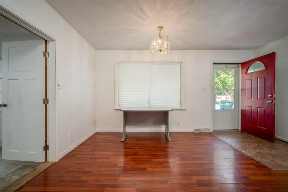 6445 Sommerset Road Lansing, MI 48911