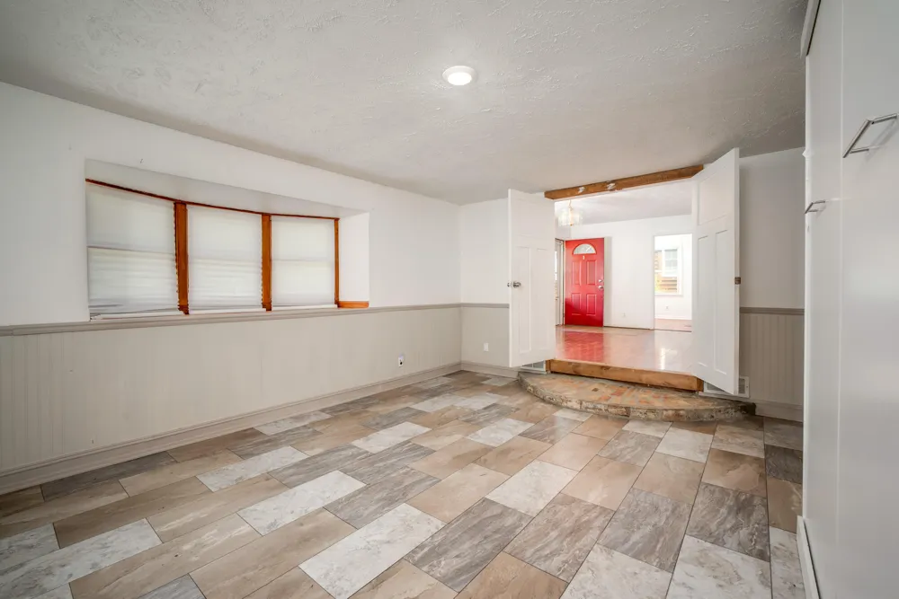 6445 Sommerset Road Lansing, MI 48911