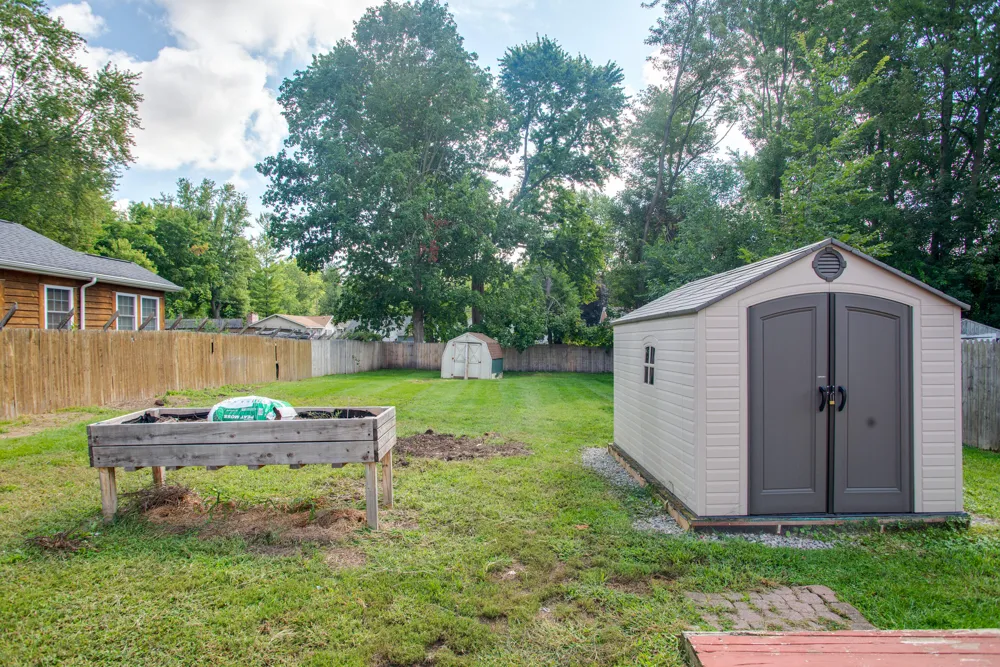6445 Sommerset Road Lansing, MI 48911
