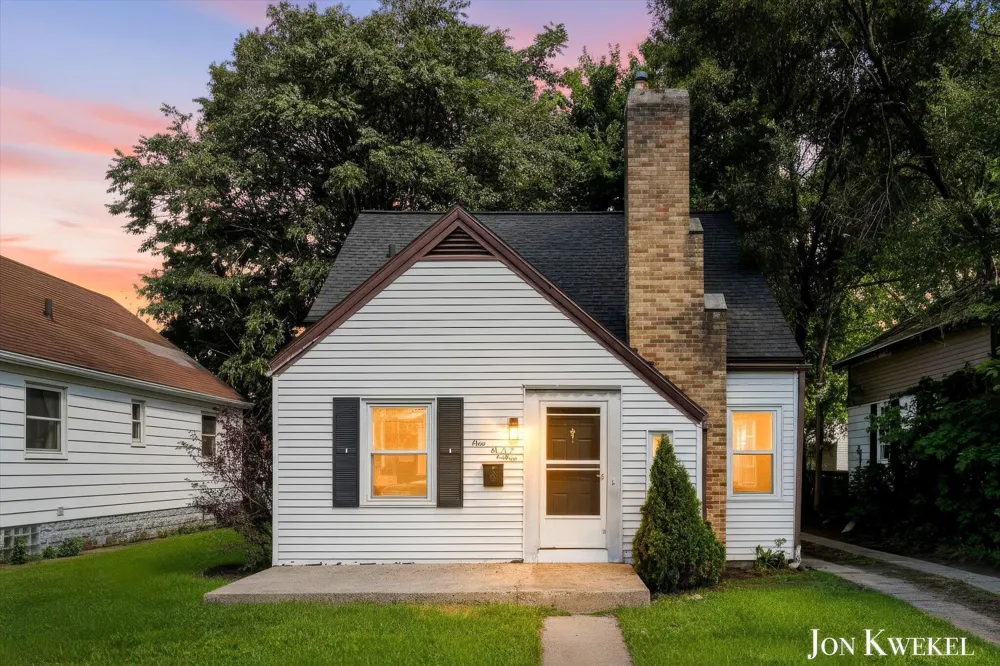 903 Griggs Street SE Grand Rapids, MI 49507