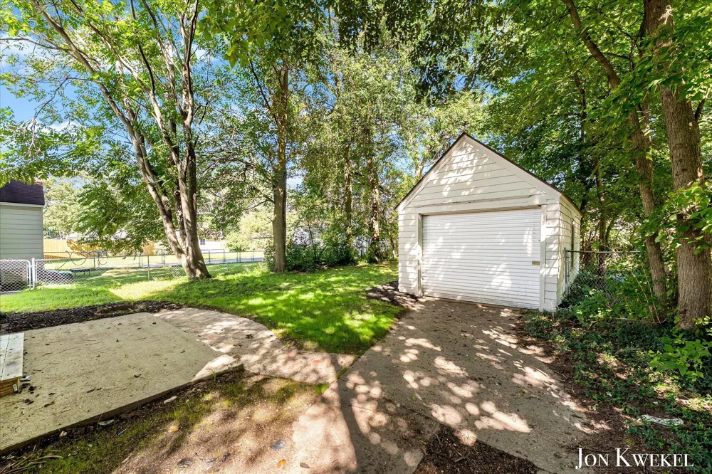 903 Griggs Street SE Grand Rapids, MI 49507