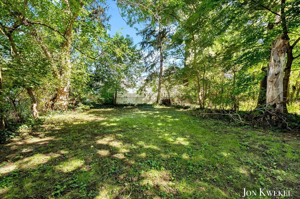 903 Griggs Street SE Grand Rapids, MI 49507