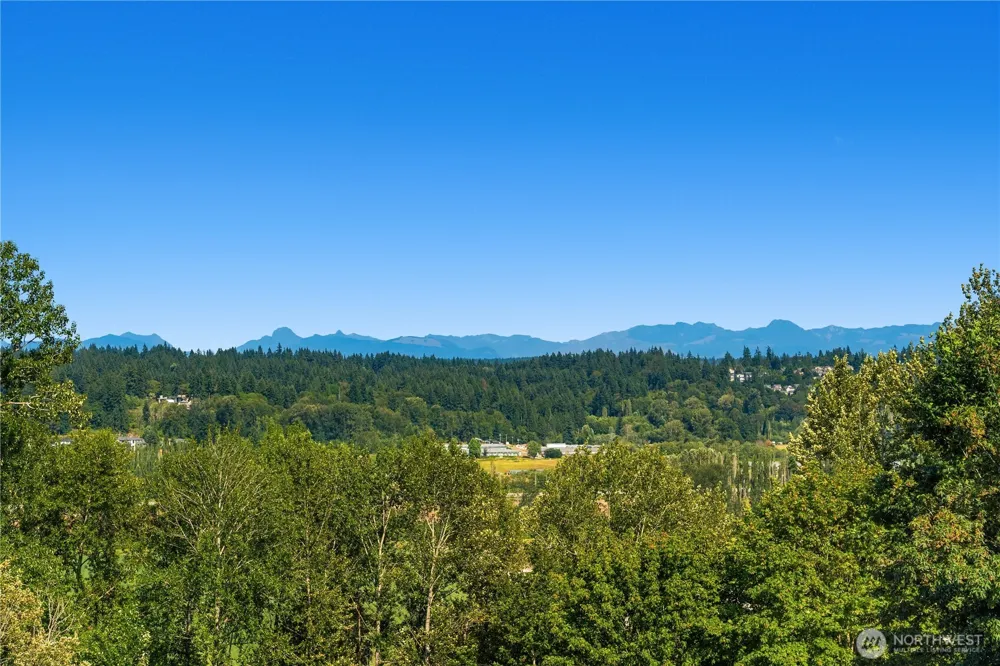 13024 137th Drive NE Kirkland, WA 98034