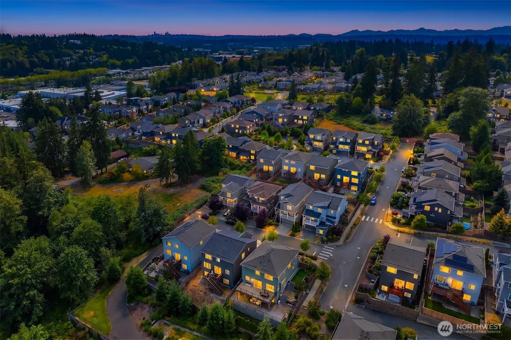 13024 137th Drive NE Kirkland, WA 98034