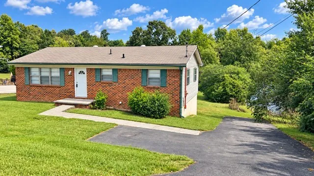 1645 Falcon Dr SE Cleveland, TN 37323