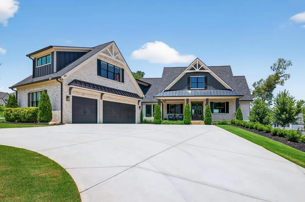 5812 Lula Bridge Lane Braselton, GA 30517
