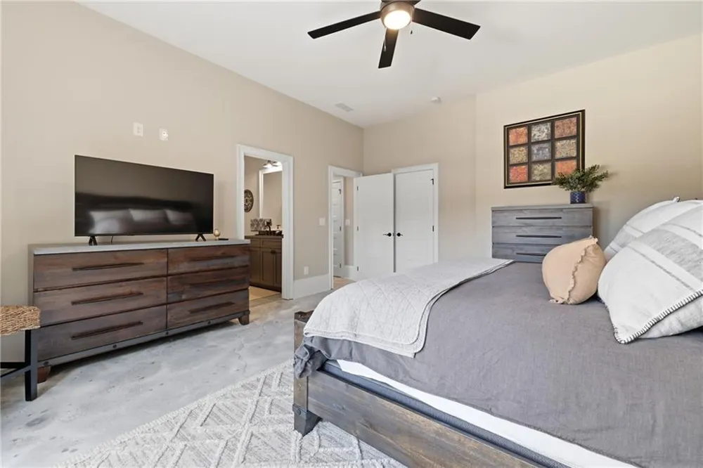 5812 Lula Bridge Lane Braselton, GA 30517