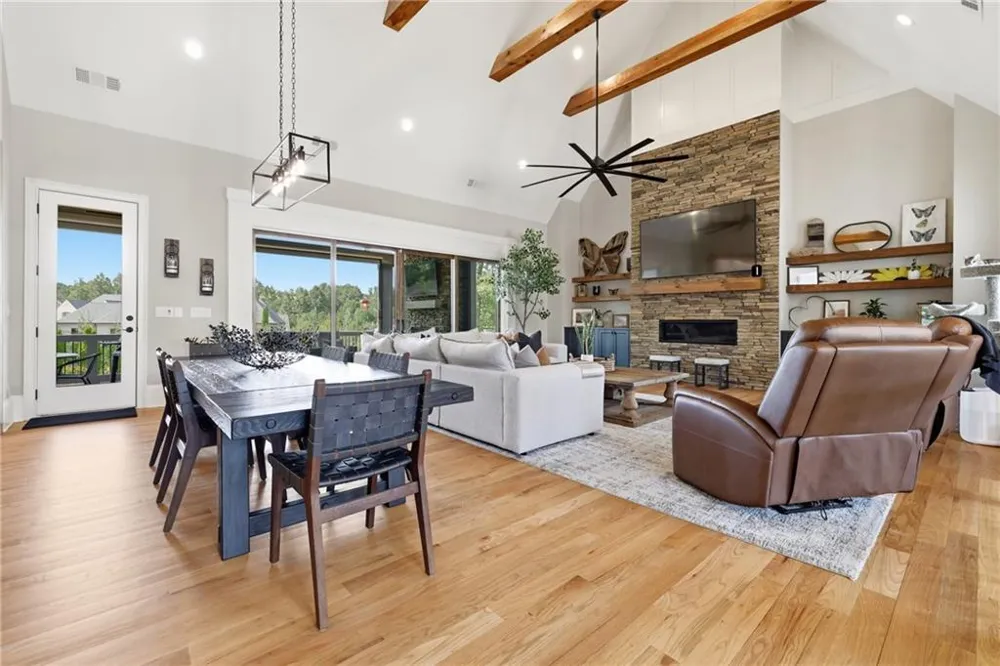5812 Lula Bridge Lane Braselton, GA 30517