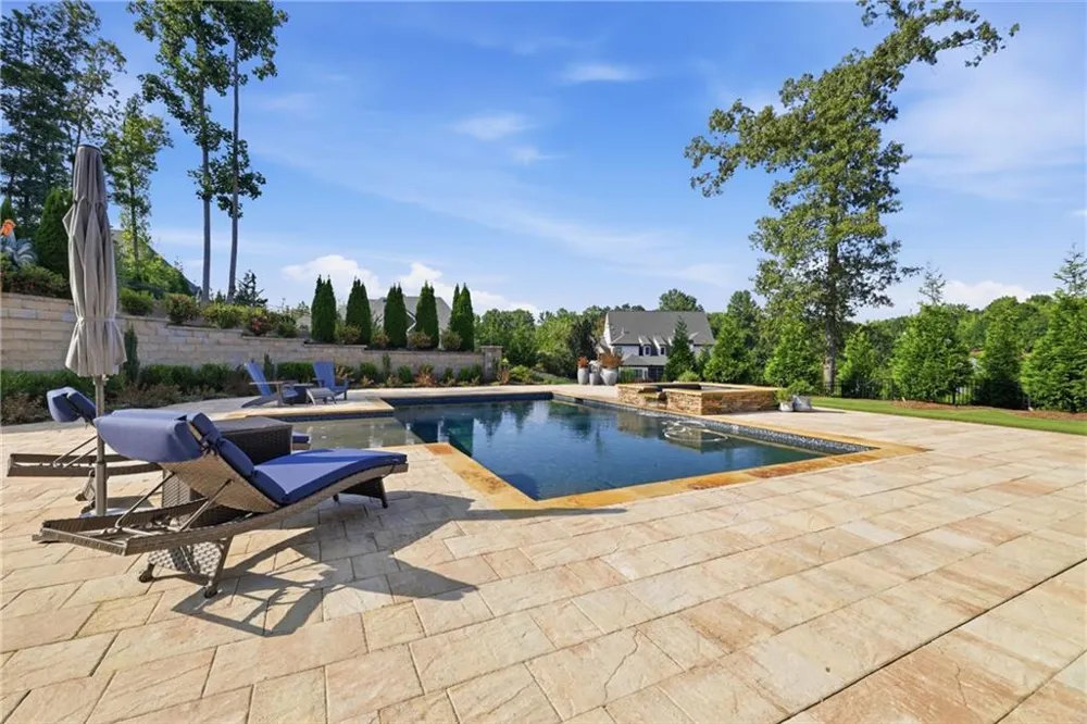 5812 Lula Bridge Lane Braselton, GA 30517